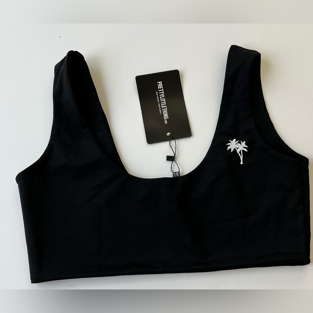 PrettyLittleThing Bathing Suit Top size 6 US